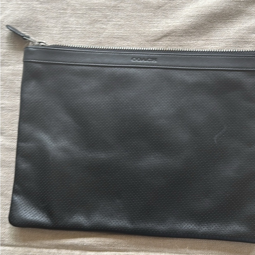 Coach Black Zip Bag Sleek Minimalist Design